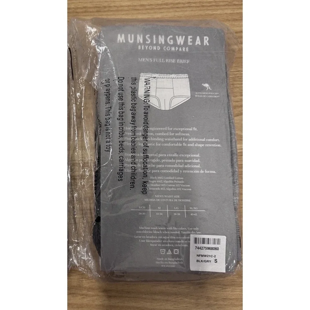 Munsingwear Full Rise Briefs Kangaroo Pouch Black Gray 2Pk Small‎ Discontinued